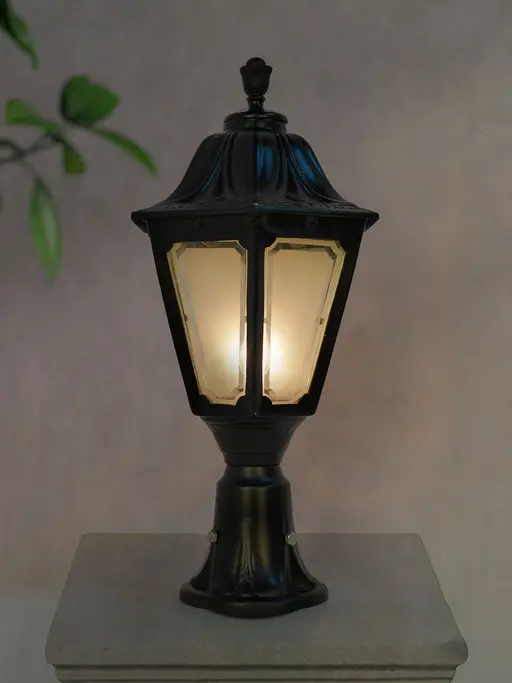 Vintage Cast Aluminiun Palatial Outdoor Large  25Inch Outdoor Gate Light