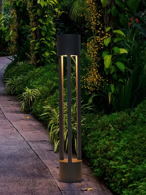 Cast Aluminium Black Powder Coated 24-inch Bollard light