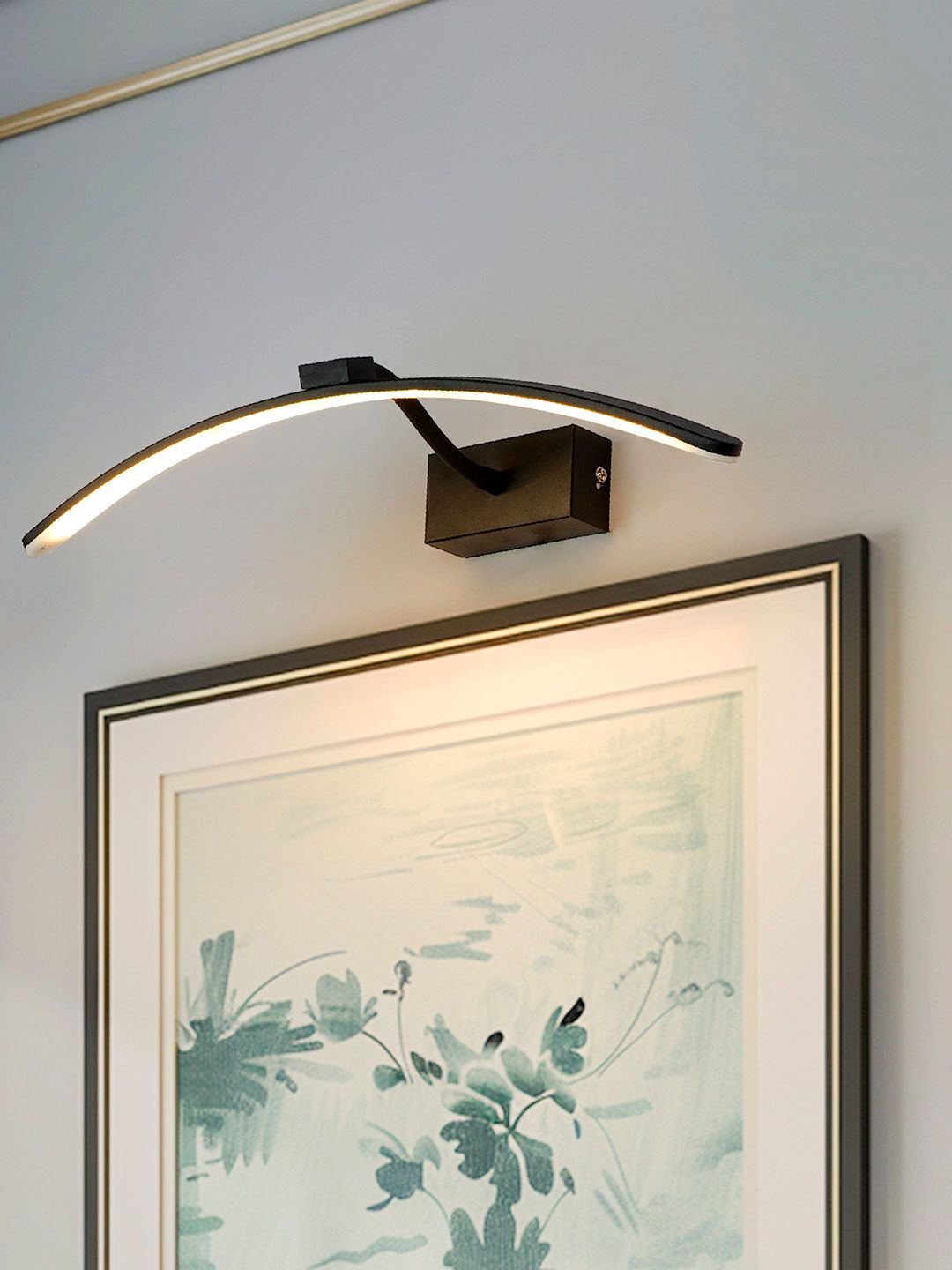 Modern Black Curved 18 Watt Tunable LED Picture Light with 3 Colors