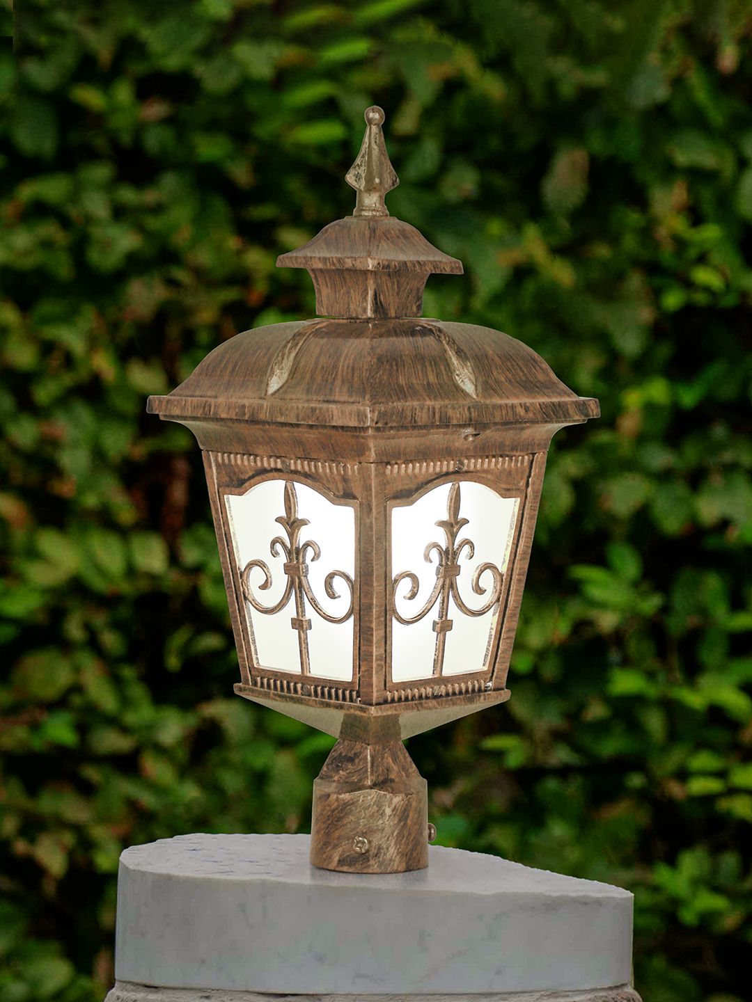 Londonderry Antique Golden Small Outdoor Gate Post Light