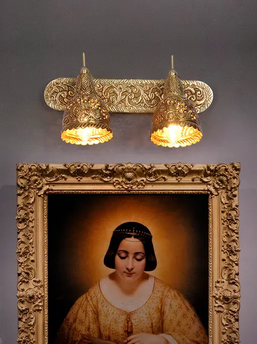 Aesthetically Hand Carved Double Spot Light