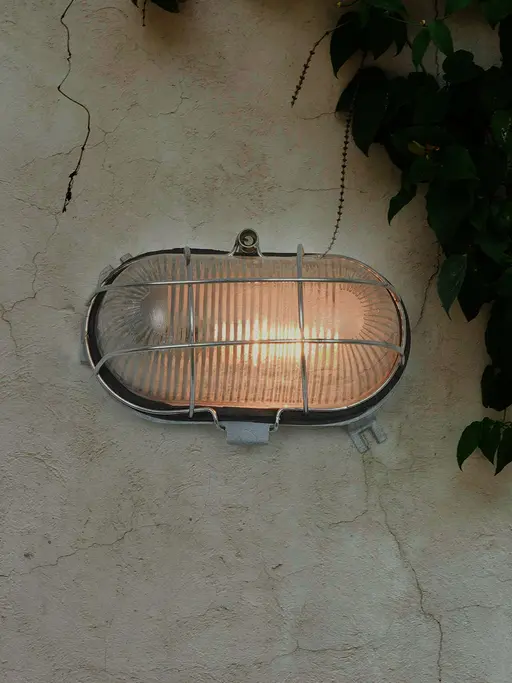 Economical Outdoor Bulkhead Light